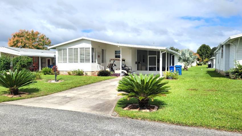 Lake Wales, FL Mobile Home for Sale located at 522 Jamaican Way Towerwood